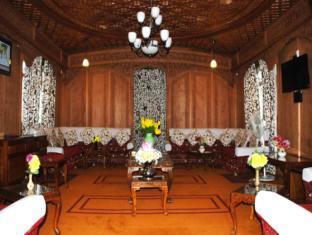 Hôtel The Mughal Sheraton Houseboat à Durgjan Extérieur photo