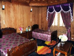 Hôtel The Mughal Sheraton Houseboat à Durgjan Extérieur photo